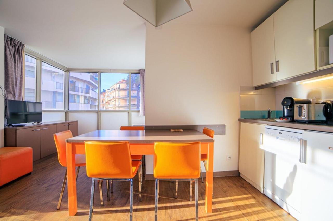 Appartamento Air Conditioned With Furnished Terrace Swimming Pool & Parking
